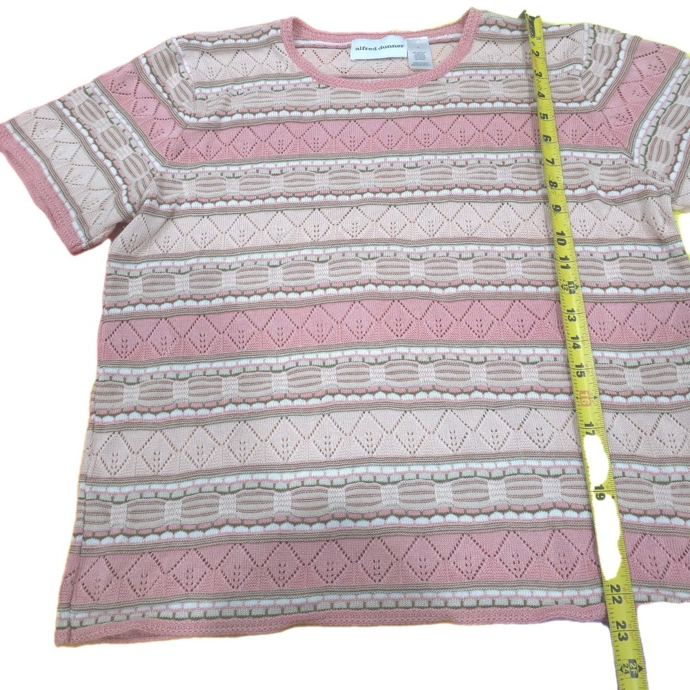 Alfred Dunner Women's Large Knit Top Short Sleeve Pink Geometric Lace Made in...